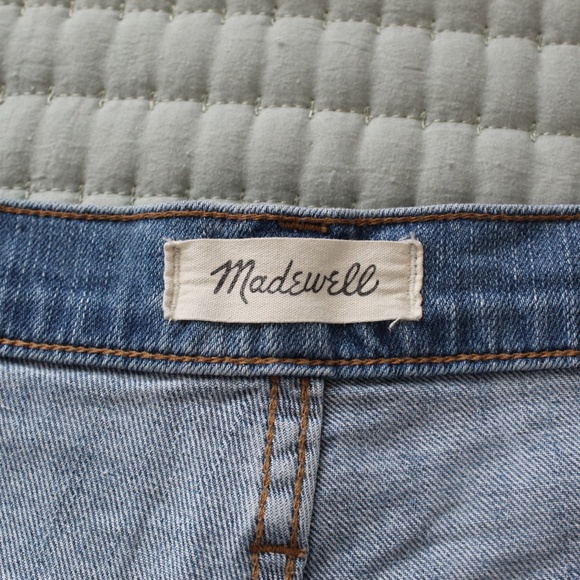 Light Wash Slightly Distressed High-Rise Calssic Straight Jeans - Picture 9 of 9